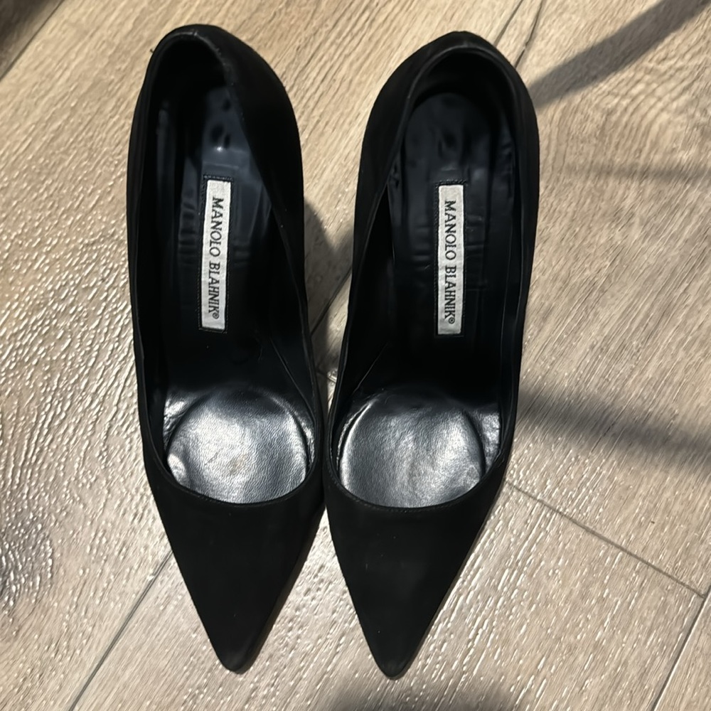 Manolo Blahnik Suede pump/heel
